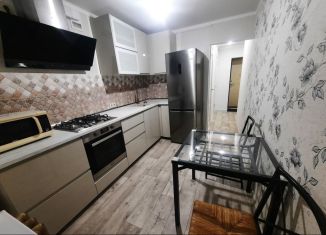 Сдается в аренду 1-комнатная квартира, 35 м2, Татарстан, улица Декабристов, 83