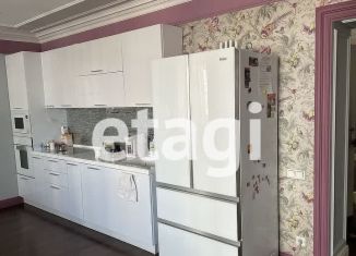 Сдается в аренду 4-ком. квартира, 125 м2, Красноярск, улица Молокова, 1к1, Советский район