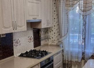 Сдаю в аренду 3-комнатную квартиру, 80 м2, Самара, Ташкентская улица, метро Безымянка