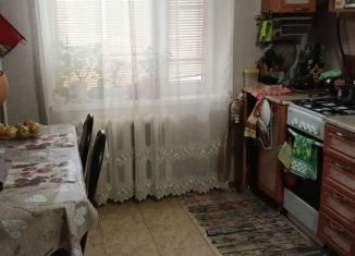 Продам трехкомнатную квартиру, 60 м2, Волгодонск, улица Гагарина, 73