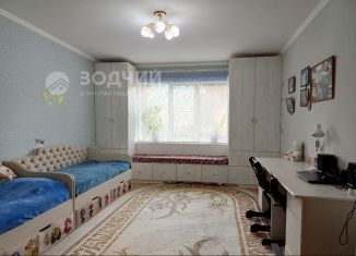 Продается 2-ком. квартира, 71 м2, Чебоксары, Нижегородская улица, 4