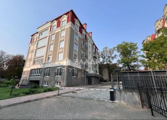 Продаю 3-ком. квартиру, 93 м2, Пионерский, Комсомольская улица, 54