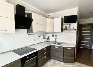 Продам трехкомнатную квартиру, 74 м2, Магнитогорск, проспект Карла Маркса, 222