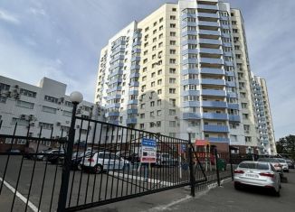 2-ком. квартира на продажу, 58 м2, Брянск, Красноармейская улица, 100