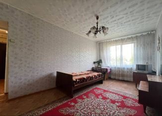 Продажа 2-комнатной квартиры, 45.7 м2, Березники, улица Мира, 96