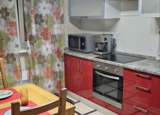 Сдам в аренду 3-ком. квартиру, 84 м2, Уфа, улица Генерала Кусимова, 19/1