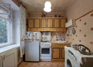 Продам 3-комнатную квартиру, 53 м2, Кострома, Заволжский район, улица Яна Кульпе, 4