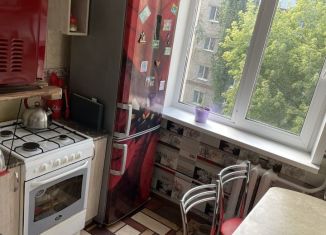 Продается двухкомнатная квартира, 47 м2, Саратовская область, улица Тельмана, 140