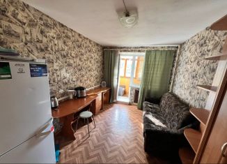 Сдается в аренду комната, 12.4 м2, Санкт-Петербург, улица Есенина, 36к3, метро Парнас