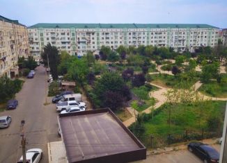 Сдача в аренду 2-ком. квартиры, 52 м2, Дербент, улица 345-й Дагестанской Стрелковой Дивизии