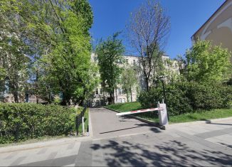 Продам квартиру студию, 16.4 м2, Москва, улица Земляной Вал, 65, метро Марксистская