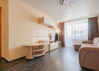 Продается 2-ком. квартира, 44.9 м2, Екатеринбург, метро Уралмаш, улица Бакинских Комиссаров, 58