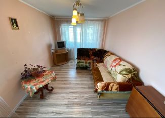 Сдается в аренду 2-комнатная квартира, 50 м2, Владивосток, Амурская улица, 25