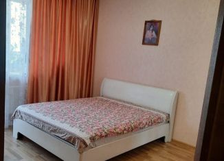 Сдается двухкомнатная квартира, 60 м2, Старый Оскол, микрорайон Степной, 28