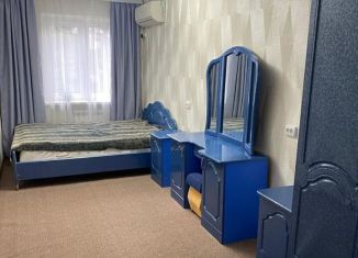 Сдаю 2-ком. квартиру, 4500 м2, Сочи, улица Калараша, 145