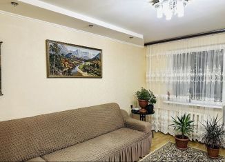 Продается 3-комнатная квартира, 80 м2, Ставропольский край, улица Пирогова, 64/4