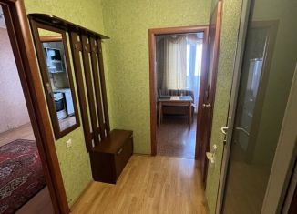 Сдается в аренду 1-ком. квартира, 36 м2, Белгородская область, улица Есенина, 52