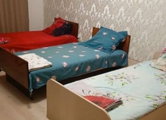 Сдача в аренду трехкомнатной квартиры, 75 м2, Краснодарский край, Первомайская улица, 36