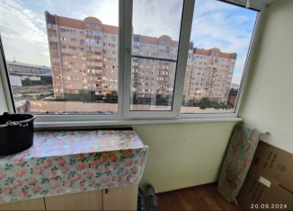 Сдам в аренду 2-ком. квартиру, 64 м2, Ставрополь, улица Достоевского, 75