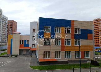 Продам 1-комнатную квартиру, 35.8 м2, Красноярск, Соколовская улица, 52, ЖК Снегири