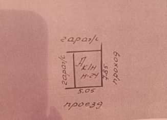 Продам гараж, 30 м2, Лиски, Коммунистическая улица, 48