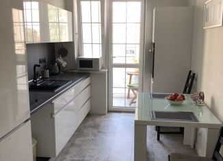 Аренда 1-комнатной квартиры, 40 м2, Калининград, Броненосная улица, 38