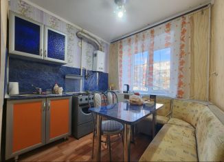 Продается 1-ком. квартира, 30 м2, Азнакаево, улица Булгар, 28