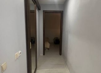 Сдается в аренду 2-ком. квартира, 60 м2, Верхняя Пышма, улица Уральских Рабочих, 2А