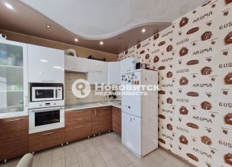 Продается трехкомнатная квартира, 60 м2, Киров, улица Гагарина, 20