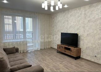 Сдаю в аренду 2-ком. квартиру, 70 м2, Тюмень, улица Тимофея Кармацкого, 9