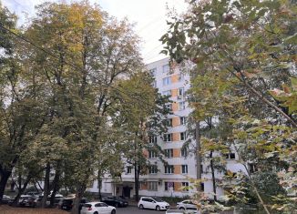 Сдаю трехкомнатную квартиру, 61 м2, Москва, улица Генерала Антонова, 5к3, метро Беляево