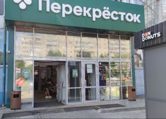 Продам торговую площадь, 15.5 м2, Чебоксары, проспект Тракторостроителей, 36к1