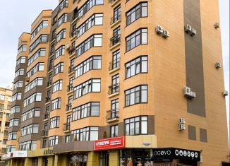 Продается трехкомнатная квартира, 111.7 м2, Ставрополь, улица Дзержинского, 138