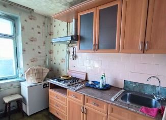 Продам 2-комнатную квартиру, 42.4 м2, Новочебоксарск, улица Винокурова, 81