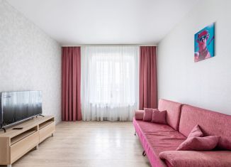 Сдается 2-ком. квартира, 60 м2, Казань, улица Разведчика Ахмерова, 5