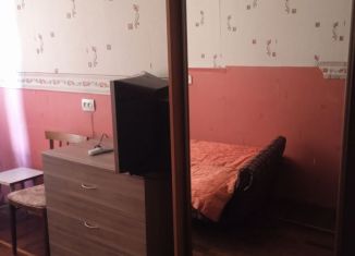 Комната в аренду, 10 м2, Санкт-Петербург, проспект Художников, 5к3, метро Удельная