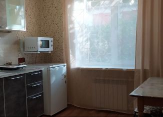 Сдам 1-комнатную квартиру, 30 м2, Приморский край, Верхне-Морская улица, 17