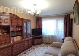 Продается трехкомнатная квартира, 62.7 м2, Саратов, Весенняя улица, 3