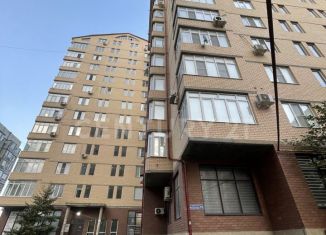 Продаю 4-комнатную квартиру, 121 м2, Дагестан, улица Абдулхамида Юсупова, 18