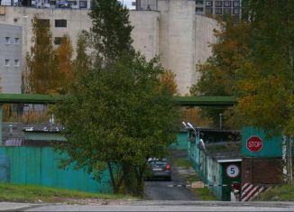 Сдам в аренду гараж, 19 м2, Москва, метро Юго-Западная, Озёрная улица, 37