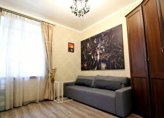 Сдается 4-ком. квартира, 105 м2, Санкт-Петербург, метро Достоевская, Малая Садовая улица, 3/54