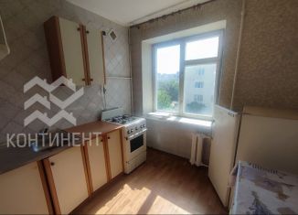 Продаю 1-ком. квартиру, 33 м2, Евпатория, улица Конституции, 5