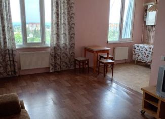 Сдаю в аренду 3-ком. квартиру, 60 м2, Феодосия, улица Грина, 35