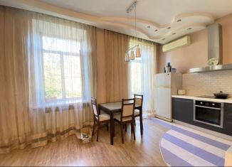 Сдам в аренду 2-ком. квартиру, 51 м2, Иркутск, улица Карла Маркса, 31