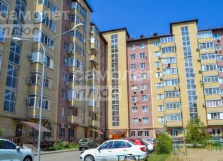 Продается 2-комнатная квартира, 68.5 м2, Горячий Ключ, улица Ярославского, 100Б