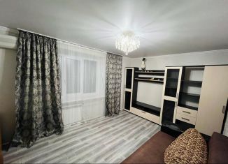 Сдаю 2-комнатную квартиру, 45 м2, Волгодонск, улица Химиков, 7