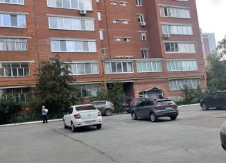 Сдам трехкомнатную квартиру, 80 м2, Республика Башкортостан, улица Степана Злобина, 5/1