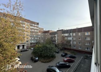 Продается 4-комнатная квартира, 78 м2, Москва, метро Волоколамская, Митинская улица, 15