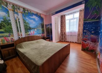 Сдаю 2-ком. квартиру, 50 м2, Дагестан, улица Х. Тагиева, 33В