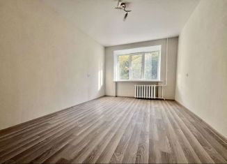 Продается 3-ком. квартира, 62.5 м2, Пермь, улица Академика Курчатова, 1